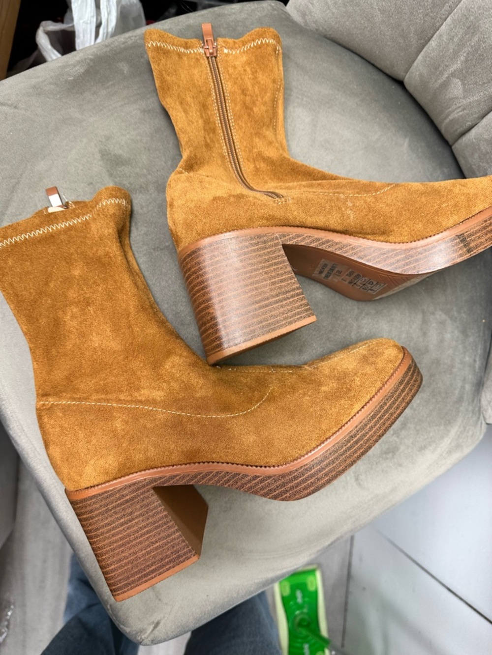 Lulus Hugez Brown Suede Platform Ankle Boots Size 9 Chunky Heel - Picture 2 of 6